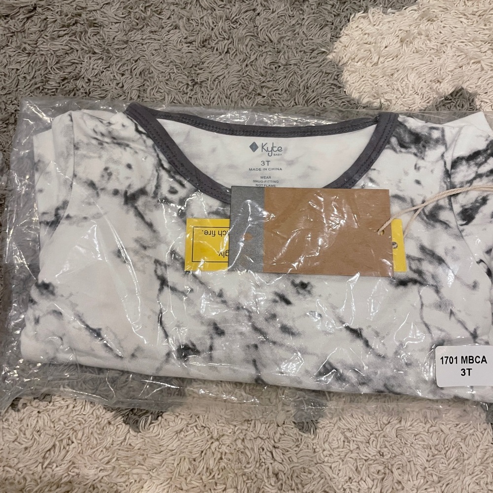 💕Host Pick💕 NIB✨ Kyte Baby 3T Charcoal Marble Long Sleeve Todder Pajama